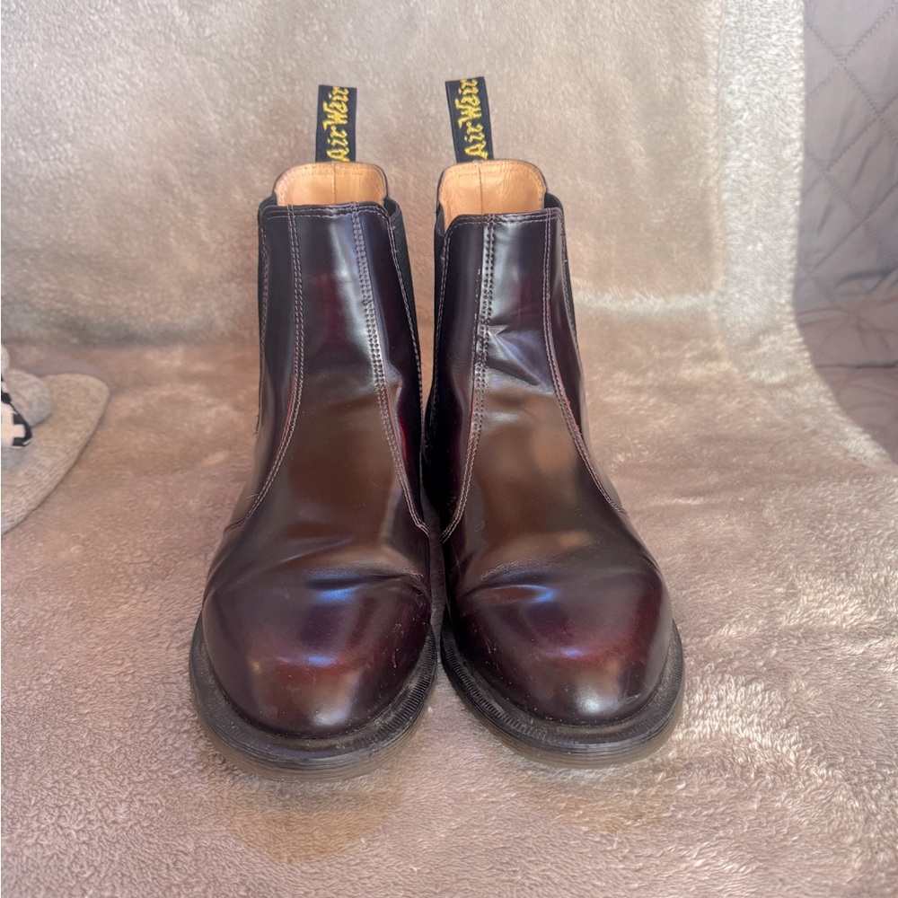 Dr Martens Chelsea Boots - Cherry Red/Oxblood- Women’s Size 8 (EU 39)